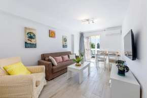 797 Holiday Rentals - Apartamento para 3 en Piscis con piscinas